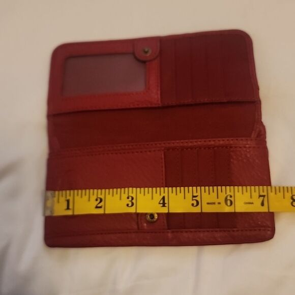 Fossil Two Toned Red Leather Multi-Storage Wallet - Picture 4 of 13